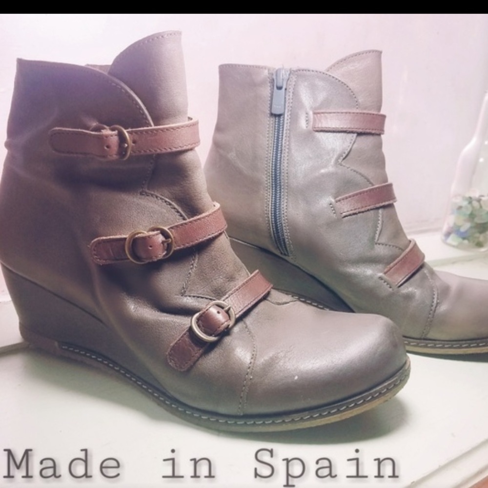 Eric Michael 'Lena' Wedge Bootie in Grey